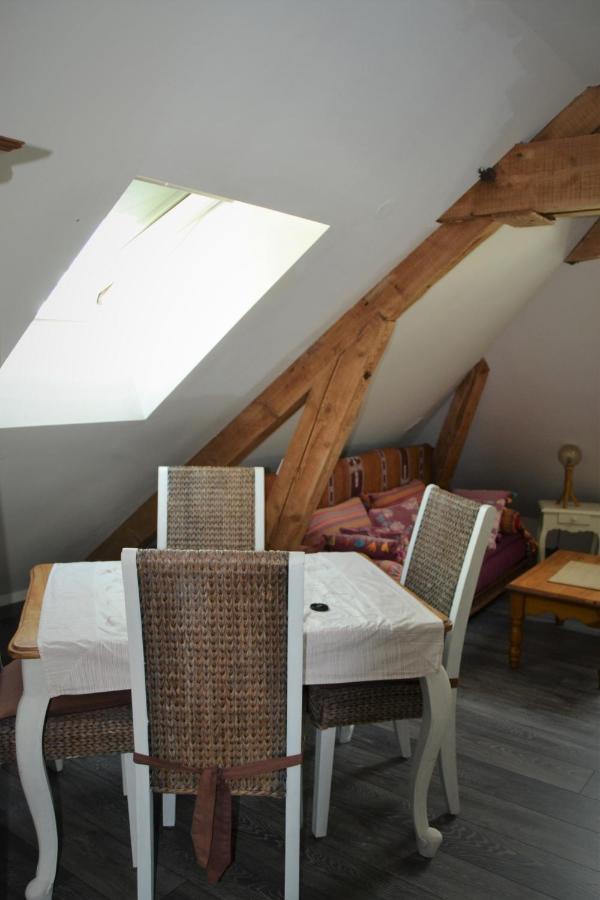 Au Temps Suspendu Bed & Breakfast Champagney ภายนอก รูปภาพ